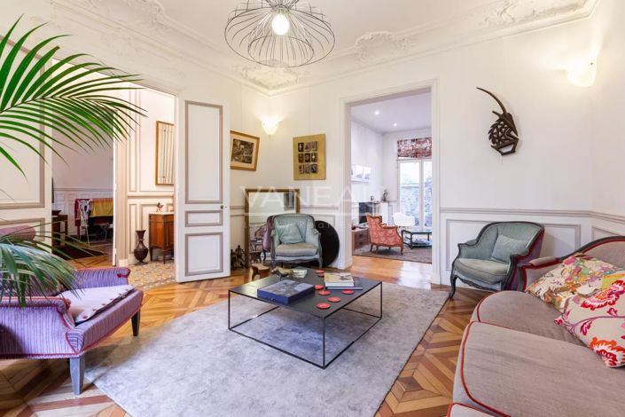 Image No.4-5 Bed House for sale