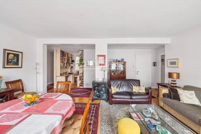 Image No.3-3 Bed Apartment for sale
