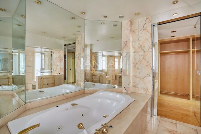 Image No.15-4 Bed Apartment for sale