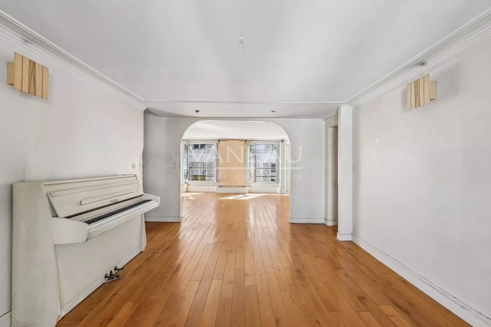 Image No.9-4 Bed Apartment for sale