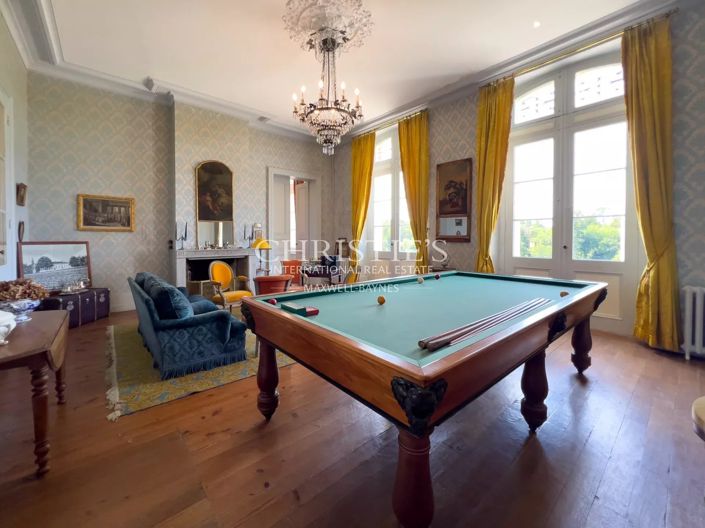 Image No.5-5 Bed Property for sale