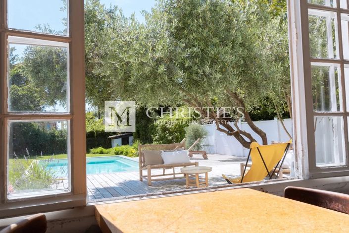 Image No.16-5 Bed House for sale
