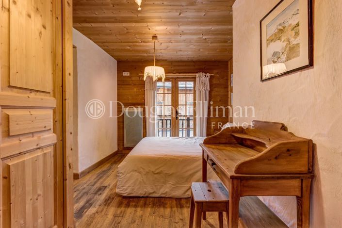 Image No.15-7 Bed House for sale