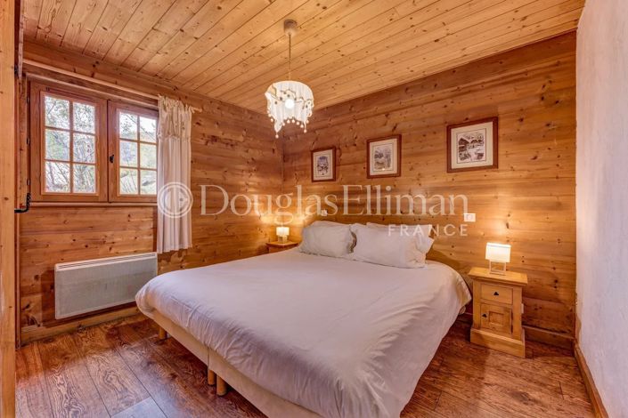 Image No.19-7 Bed House for sale