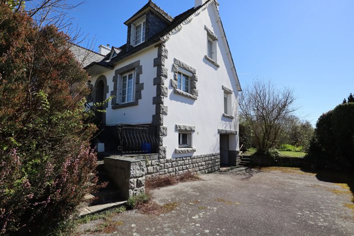 Image No.2-4 Bed House for sale
