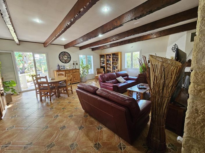 Image No.2-2 Bed House for sale