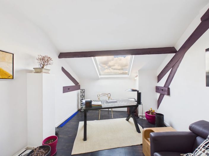 Image No.10-3 Bed Apartment for sale