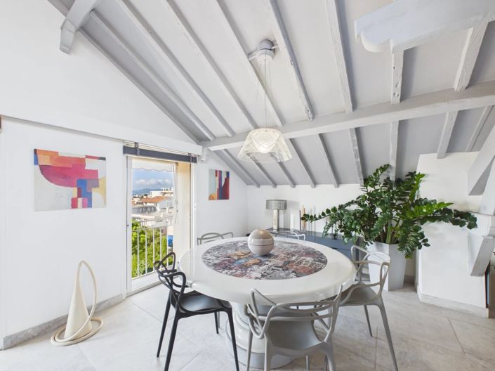 Image No.18-3 Bed Apartment for sale