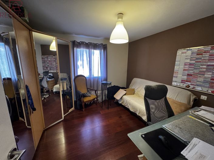Image No.13-3 Bed House for sale