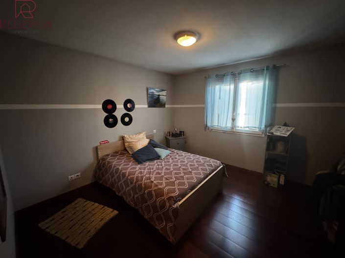 Image No.14-3 Bed House for sale