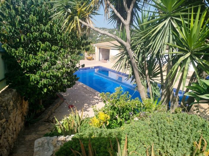 Image No.3-5 Bed House for sale