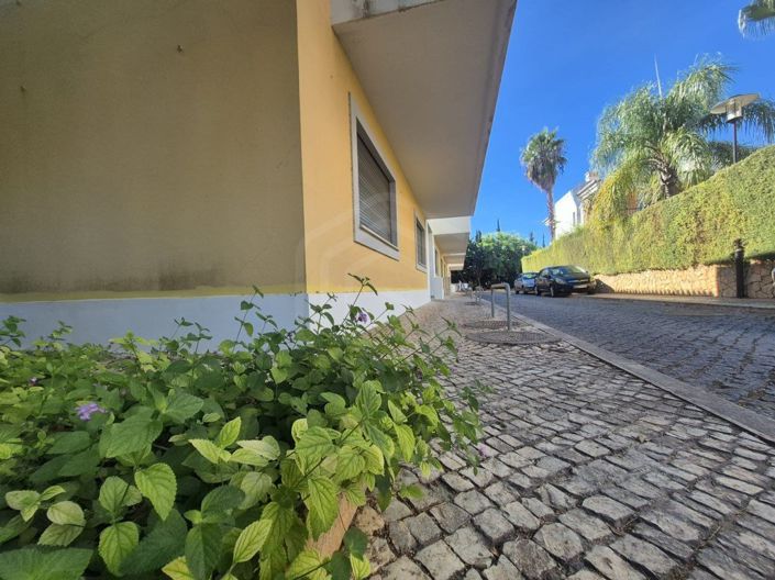 Image No.23-2 Bed Apartment for sale