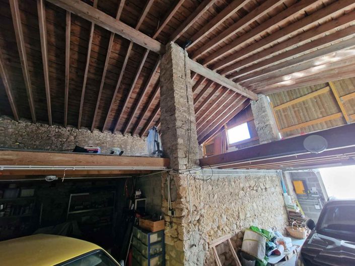 Image No.11-5 Bed House for sale
