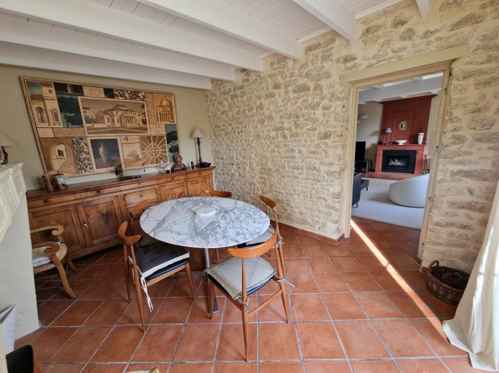 Image No.19-5 Bed House for sale
