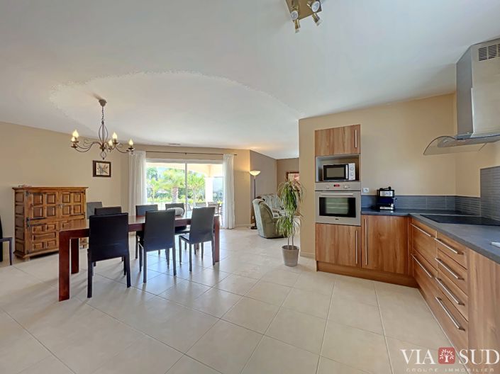 Image No.3-3 Bed House for sale