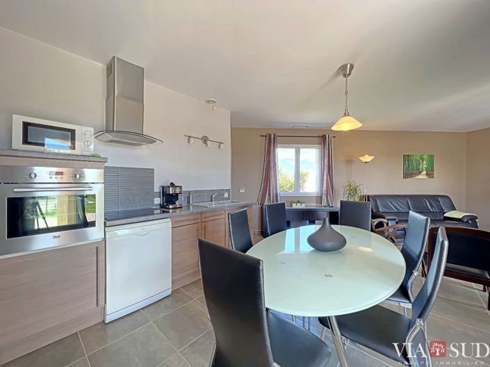 Image No.4-2 Bed House for sale