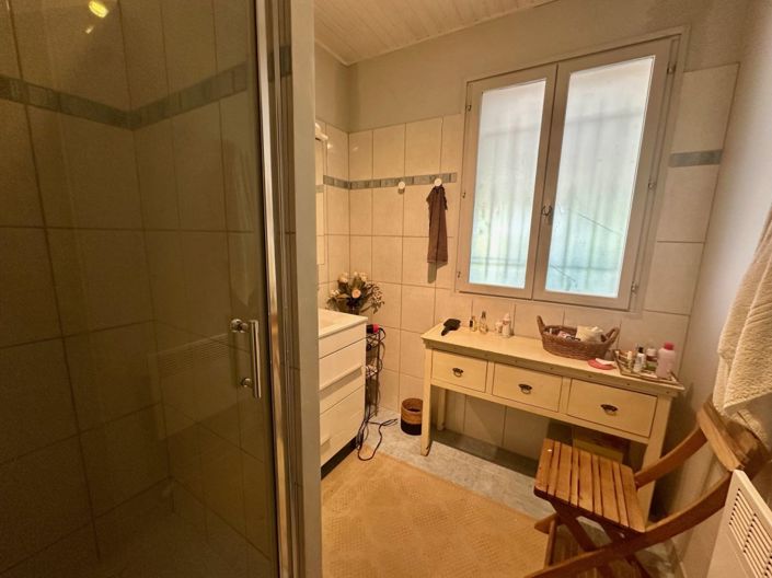 Image No.12-5 Bed House for sale