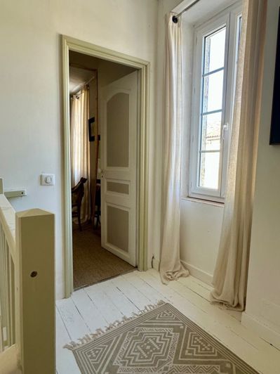 Image No.15-5 Bed House for sale