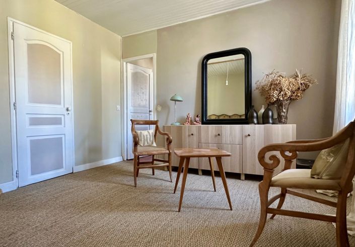 Image No.16-5 Bed House for sale