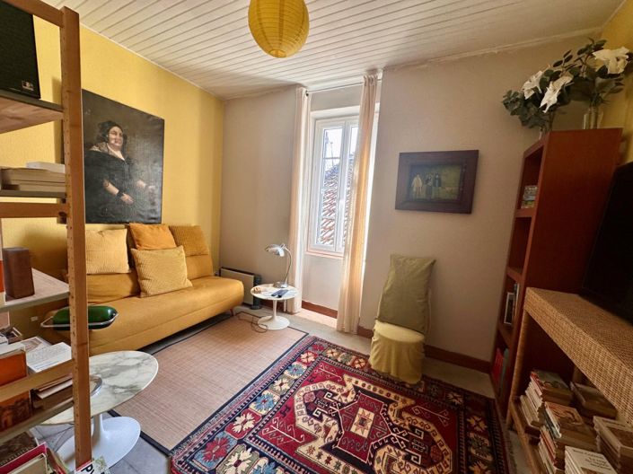 Image No.18-5 Bed House for sale