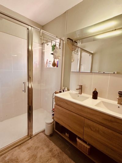 Image No.19-5 Bed House for sale