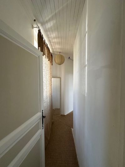 Image No.20-5 Bed House for sale