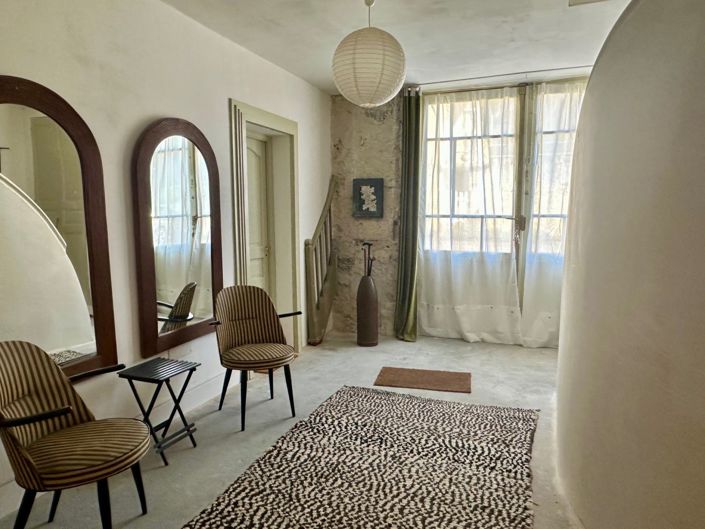 Image No.3-5 Bed House for sale
