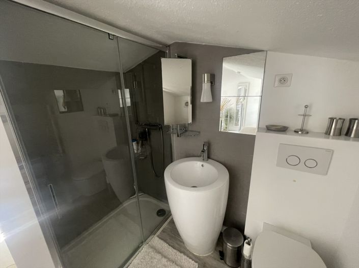Image No.19-Appartement de 2 chambres à vendre