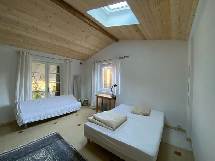Image No.6-2 Bed House for sale
