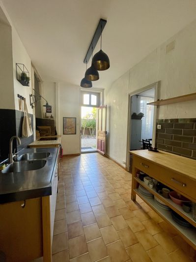 Image No.3-4 Bed House for sale