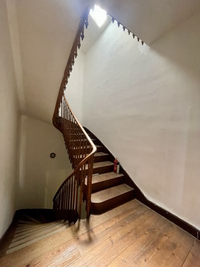 Image No.7-4 Bed House for sale
