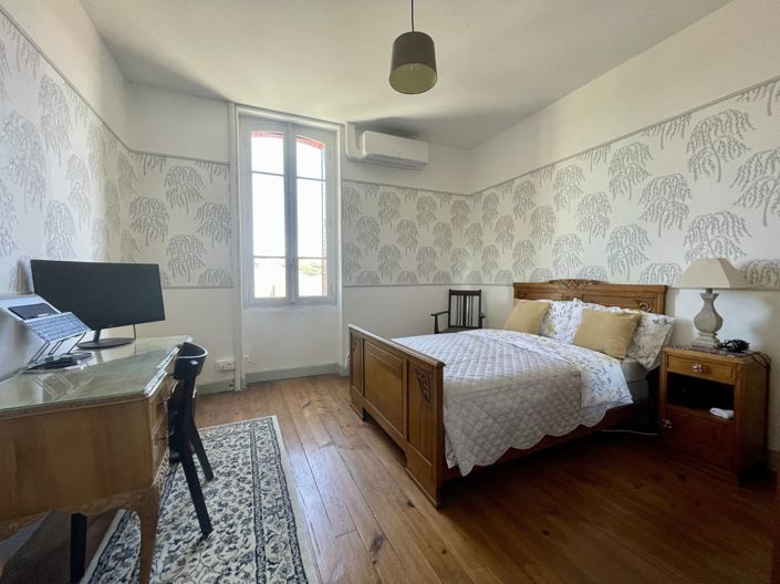 Image No.8-4 Bed House for sale