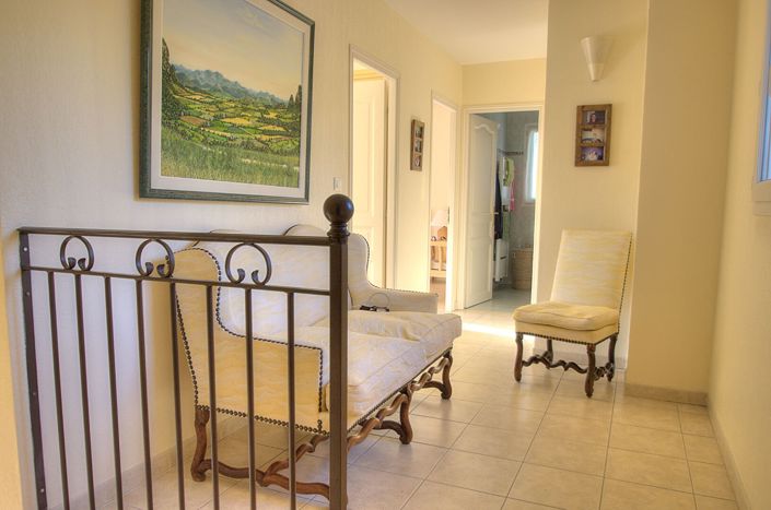 Image No.15-3 Bed House for sale