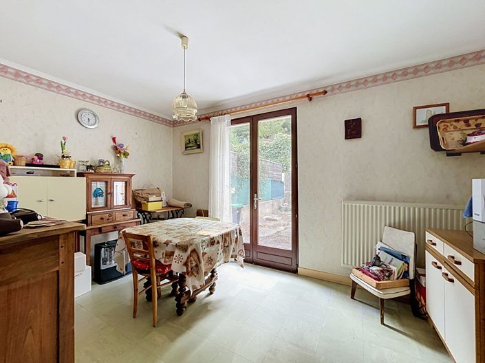 Image No.12-4 Bed House for sale