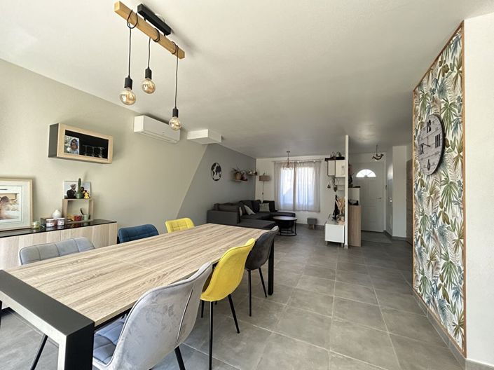Image No.3-3 Bed House for sale