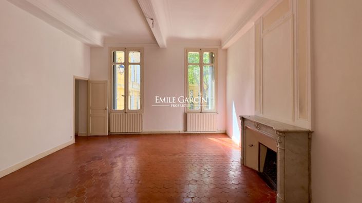 Image No.9-10 Bed Property for sale