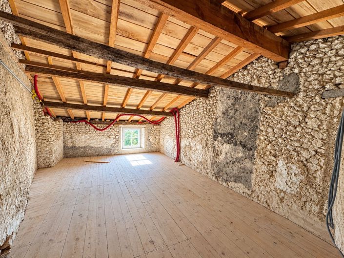 Image No.8-1 Bed House for sale