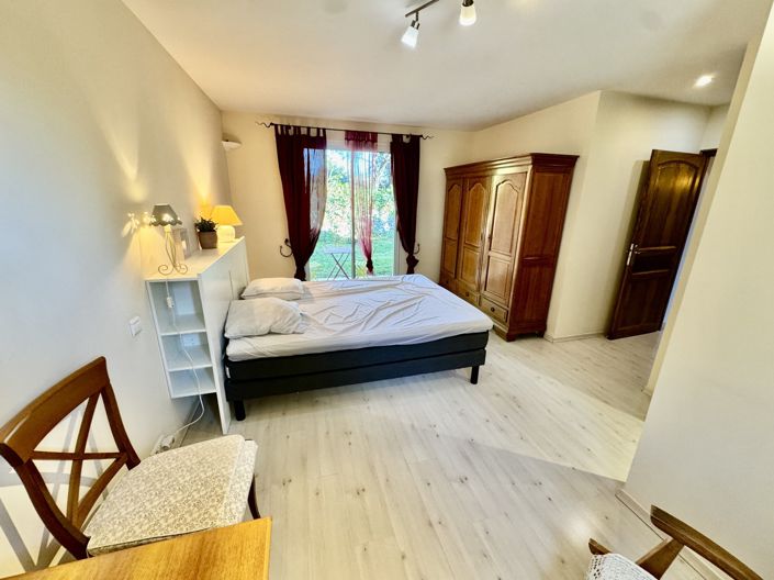 Image No.19-4 Bed House for sale