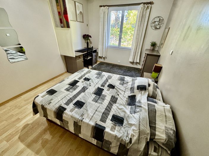 Image No.25-4 Bed House for sale