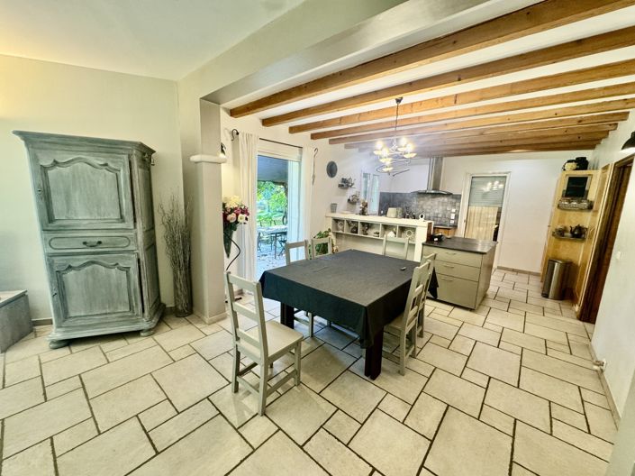 Image No.8-4 Bed House for sale