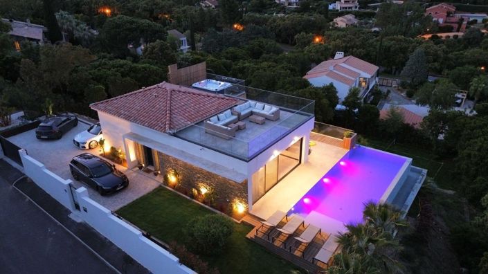 Image No.25-4 Bed House for sale