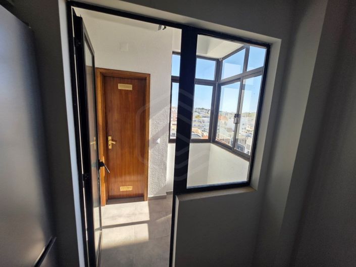 Image No.16-4 Bed Apartment for sale
