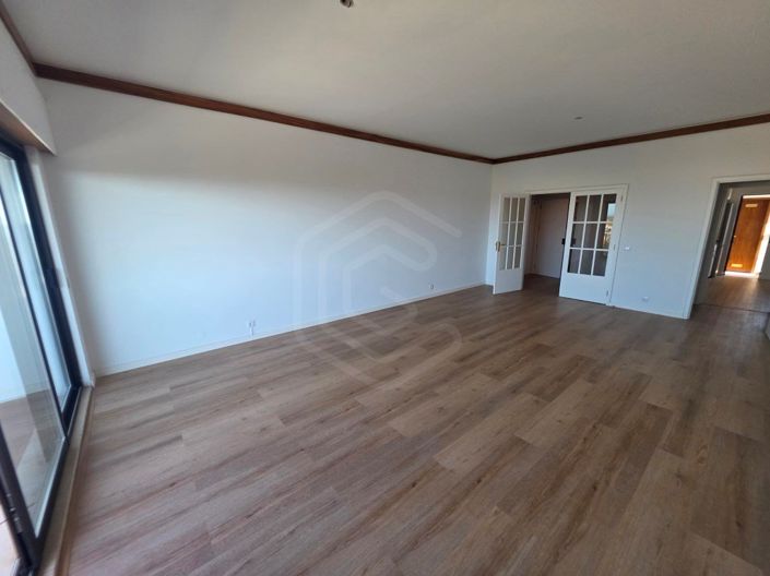 Image No.2-4 Bed Apartment for sale