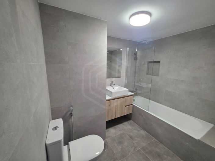 Image No.25-4 Bed Apartment for sale