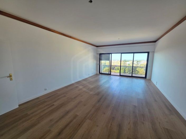 Image No.28-4 Bed Apartment for sale