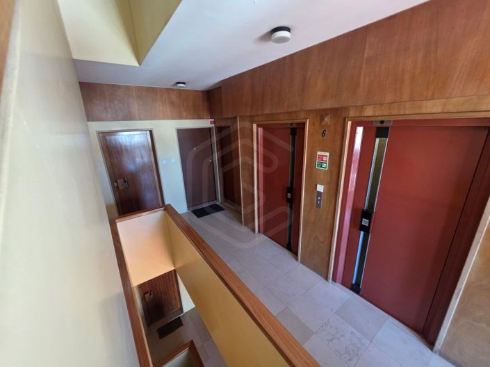 Image No.8-4 Bed Apartment for sale