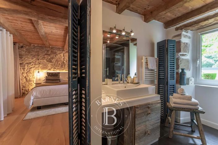 Image No.20-14 Bed House for sale