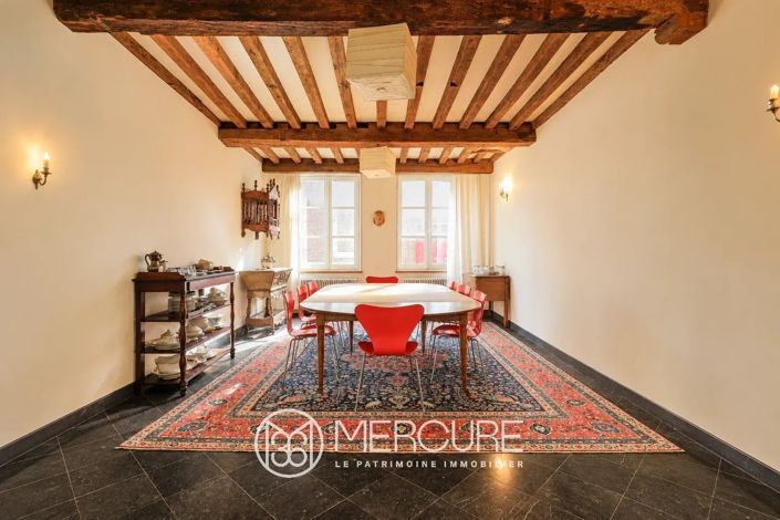 Image No.5-7 Bed Property for sale