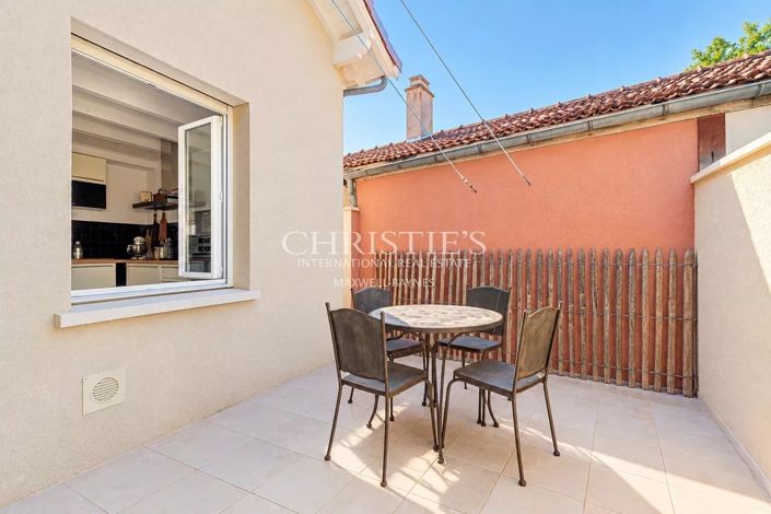Image No.14-4 Bed House for sale