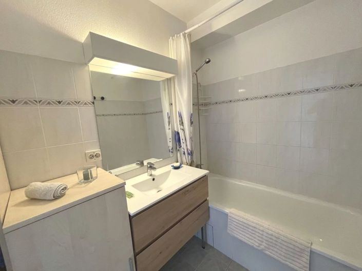 Image No.9-Appartement de 1 chambre à vendre